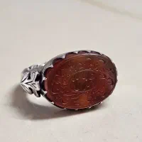 انگشتر زیبای عقیق یمن مزین به نام مبارک ۱۴معصوم