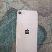 ایفون se