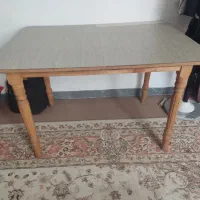 میز نهارخوری