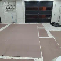 مقداری موکت در حد نو با ابعاد بزرگ