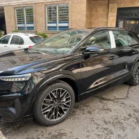 آئودی Q5 ۲۰۲۵ بلک پکیج تیپ۴