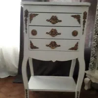 میز تلفن سفید