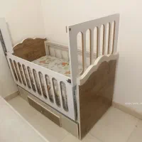 تخت گهواره‌ای کودک تمام MDF به همراه تشک