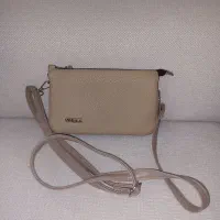 کیف|کیف، کفش، کمربند|رشت, توشیبا|دیوار