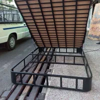 کفی تخت از متریال مستحکم و ضدتغییر