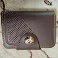 کیف پول|کیف، کفش، کمربند|رباط‌کریم, رباط‌کریم|دیوار