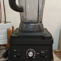 بلندر وآبمیوه گیری