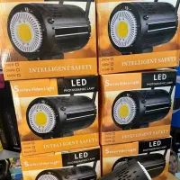 ویدیو لایت ۲۵۰ وات زئوس دیجیتال سافت باکس