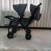 کالسکه دوقلویی