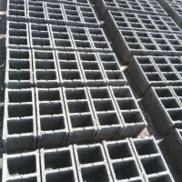 بلوک سه خونه ته پر ۲۰ تومن.بلوک۱۵و۱۰برای اپارتمان