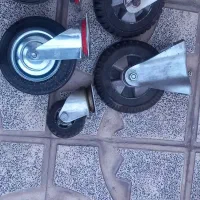 ۴ عدد چرخ گردان بزرگ یک عدد کوچک|ابزارآلات|قرچک, مهدیه|دیوار