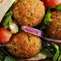 نیروی کار خانم جهت همکاری در ساندویچی