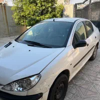 ۲۰۶صندوق دارآریان