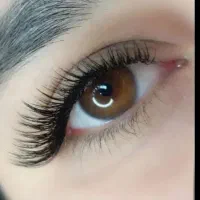 کاشت مژه و اکستنشن مژه تضمینی  با ۱۰ سال سابقه
