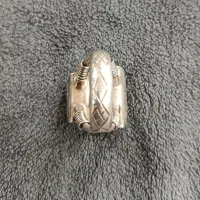 انگشتر|کلکسیون اشیاء عتیقه|اهواز, فرهنگ شهر|دیوار