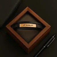 دستبند چرم مردانه مدل پلاک دار