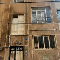 خانه ۸۵ متری و مناسب سکونت و قابل تجمیع|فروش زمین و ملک کلنگی|تهران, آذری|دیوار