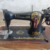 چرخ خیاطی نوستالژی شیر نشان