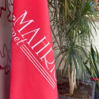 فروشنده خانم وآقا