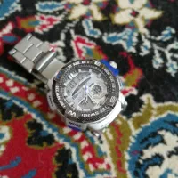 ساعت سه موتوره