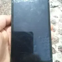 گوشی نیازمند تعمیر ال سی دی