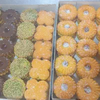 شیرینی|خوردنی و آشامیدنی|برخوار, |دیوار