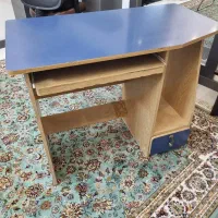 میز کامپیوتر. تحریر