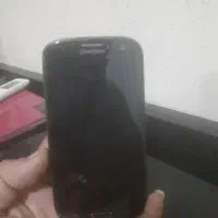 گوشی سامسونگ بدونه کارتن سالم فقط برام سفه ریخته