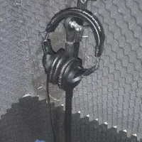 پایه میکروفن|آلات موسیقی|قرچک, شهرک طلائیه|دیوار