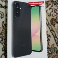 یک عدد گوشی a56