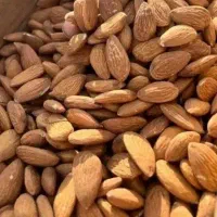 مغز بادام درختی لوکس خارجی