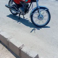 موتور ۱۲۵ پلاک قدیم مدارک کامل بیمه یک سال