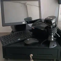 ترازو و صندوق فروشگاهی