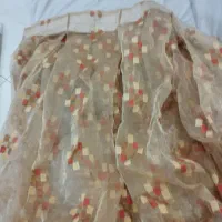 پرده به پهنای1.40 یک متر و چهل وبلندی 1.40