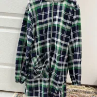 سویشرت بارانی خیلی تمیز و شیک