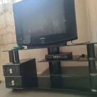 تلویزیون با میزش