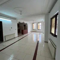 آپارتمان صد متری