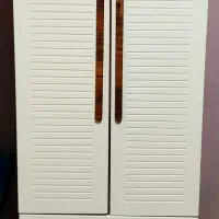 کمد لباس  و میز تحریر و کامپیوتر