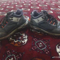 کفش فروشی تمیز خیلی محکم اسپرت اصلی|کیف، کفش، کمربند|آق قلا, |دیوار