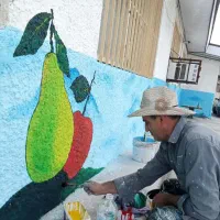 تبلیغات دیواری و جاده ای