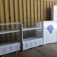 ویترین و کانتر جلو مغازه لوازم یدکی MDF نو