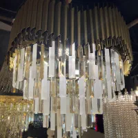 لوستر تولیدی|لوستر و چراغ آویز|اصفهان, باغ فدک|دیوار