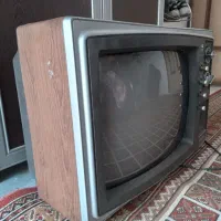 تلویزیون قدیمی|کلکسیون اشیاء عتیقه|تویسرکان, |دیوار