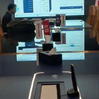 مانیتور تعاملی یا اسمارت برد ۱۰۰ اینچ