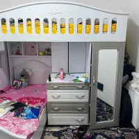 تخت دو طبقه