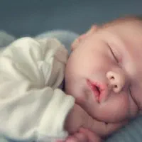 اموزش به مادر تازه زایمان کرده