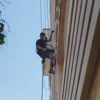 عایق‌ آبندی پیچ‌رولپلاک رنگ  نما با طناب راپل