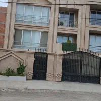 شاگردکاربلد کاشی سرامیک  نیازمندم