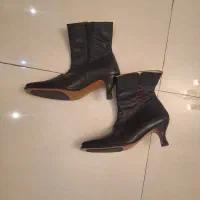 نیم بوت کاملا نو سایز ۳۹