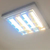 چراغ سقفی سایز ۶۰ در ۶۰ برند مازی نور آلومینیومی